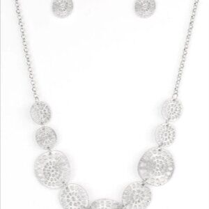 Paparazzi Your Own Wheel Necklace and Earrings